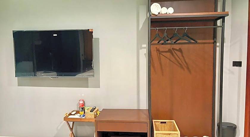 Chainam-Charmchuree residences cafe and spa