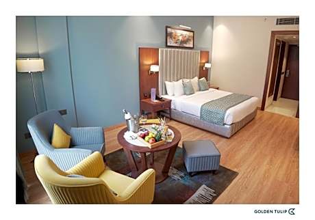 Executive Pool View Room