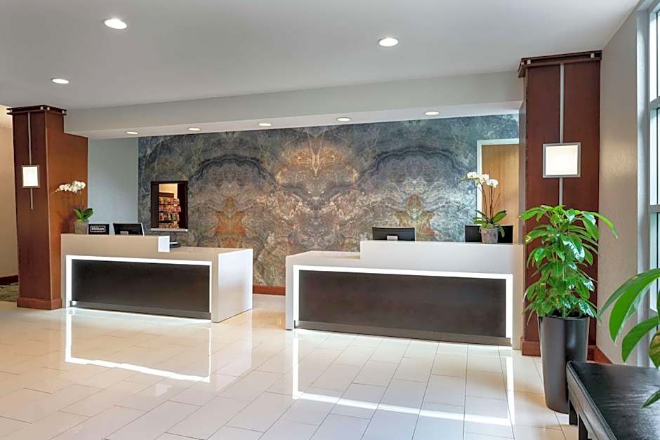DoubleTree by Hilton San Francisco Airport North Bayfront