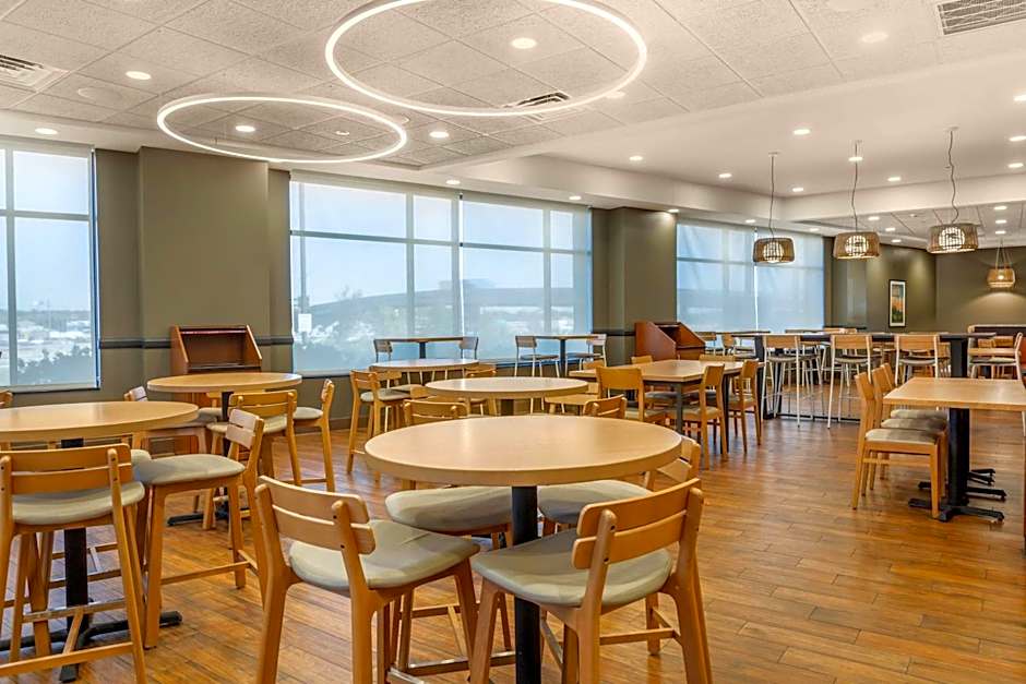 DRURY INN & SUITES ST LOUIS SOUTHWEST