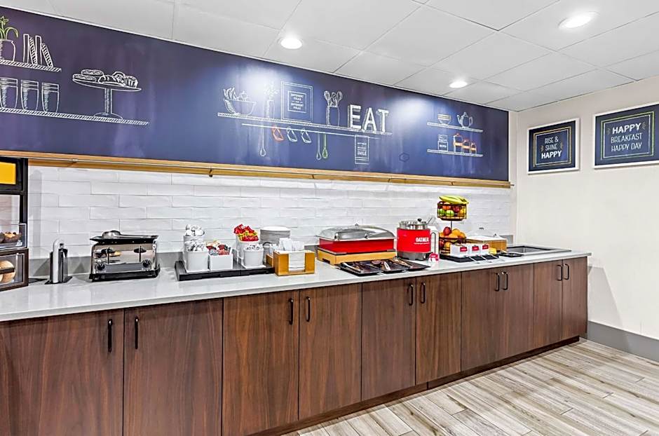 Hampton Inn By Hilton Chicago/Naperville