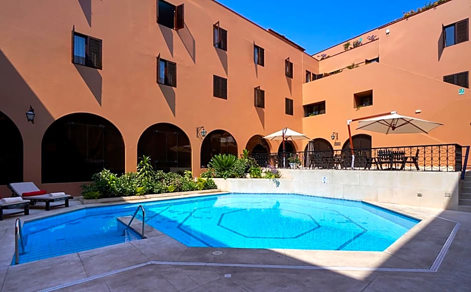 Costa del Sol Trujillo Centro