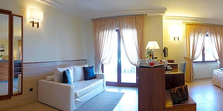 Suites & Residence Hotel