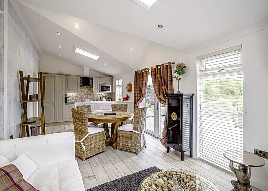 Ladera Retreat Lodges