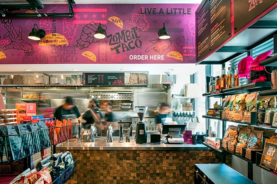 Moxy by Marriott Chicago Downtown