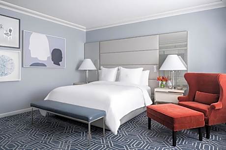 ONE BEDROOM SUITE KING
