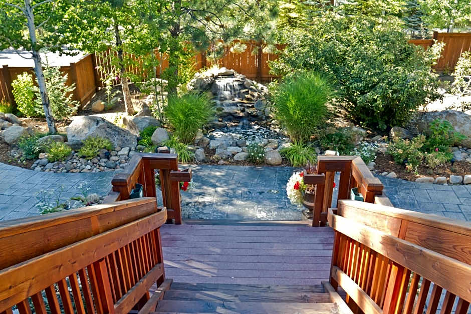 Northlake Lodges & Villas