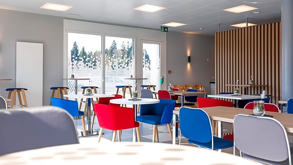 Holiday Inn Express Luzern-Neuenkirch By IHG