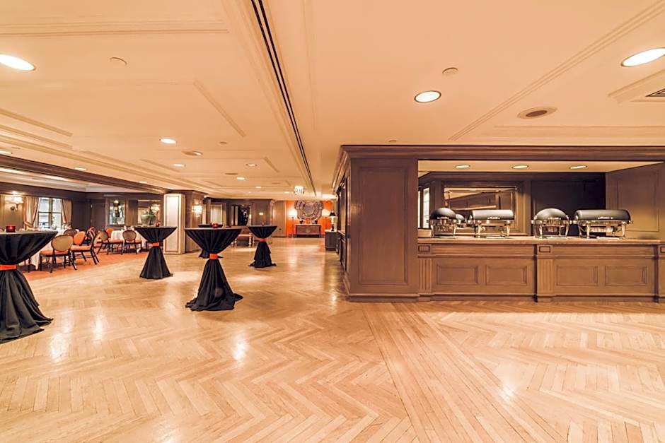 The Michelangelo Hotel