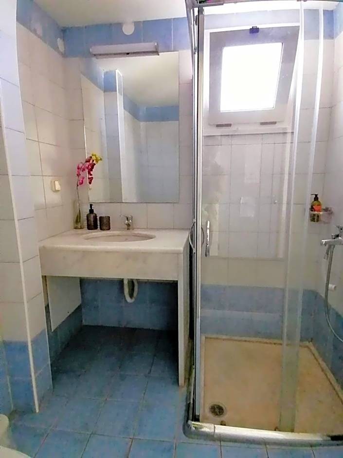 Mirabella Apartments