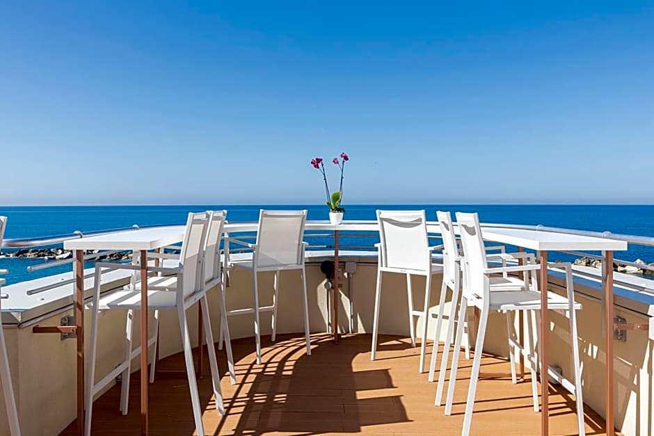 Gli Scogli Luxury Residence Hotel