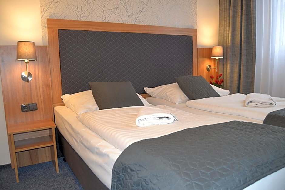 Hotel Bohemians