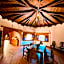 Residencia estilo Californiana Jardín de los Soles