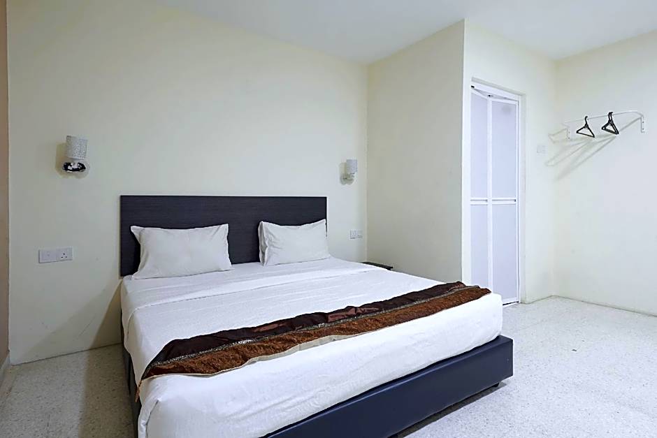 M S Hotel, Tengku Kelana KTM Klang