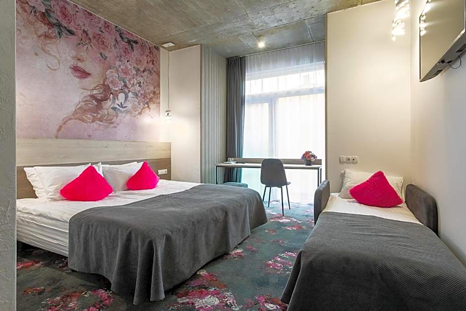 Algiro Hotel