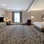 DoubleTree by Hilton St. Louis-Airport