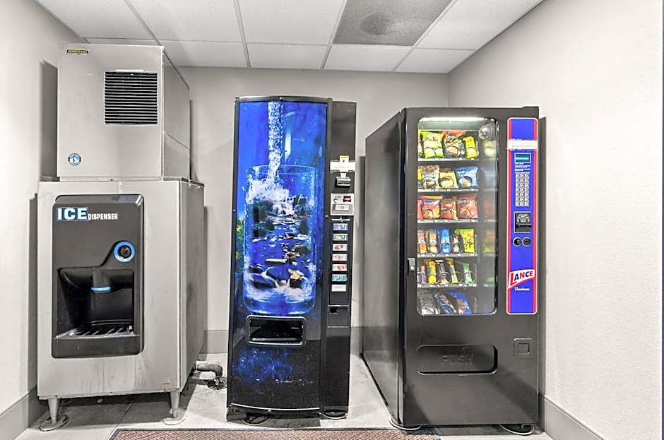 Country Inn & Suites by Radisson, Roanoke, VA