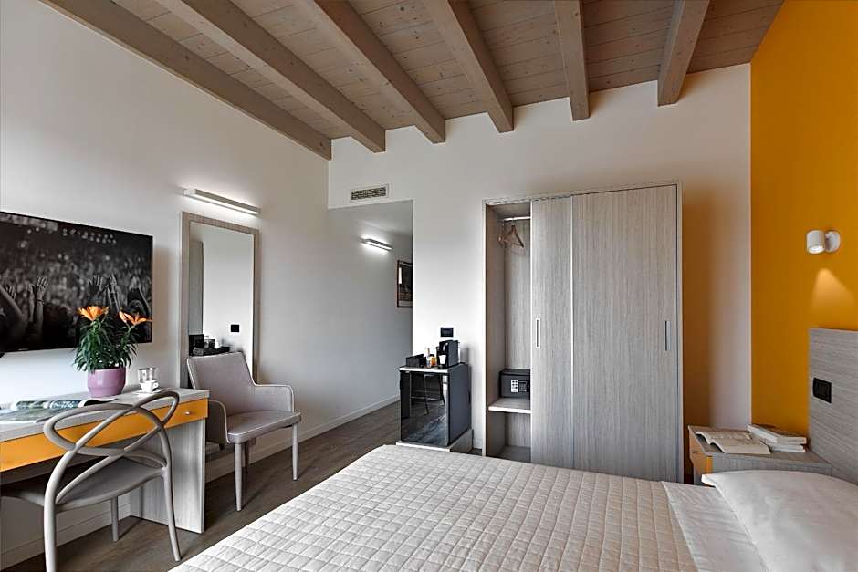 Residence Caffè Maya