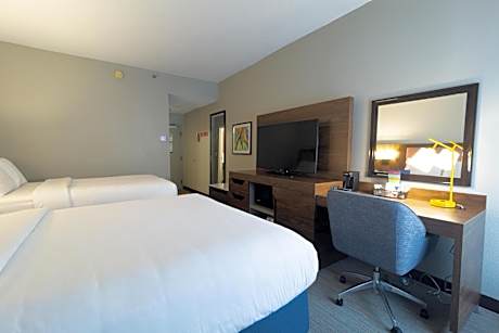 Room with Two Queen Beds - Non-Smoking