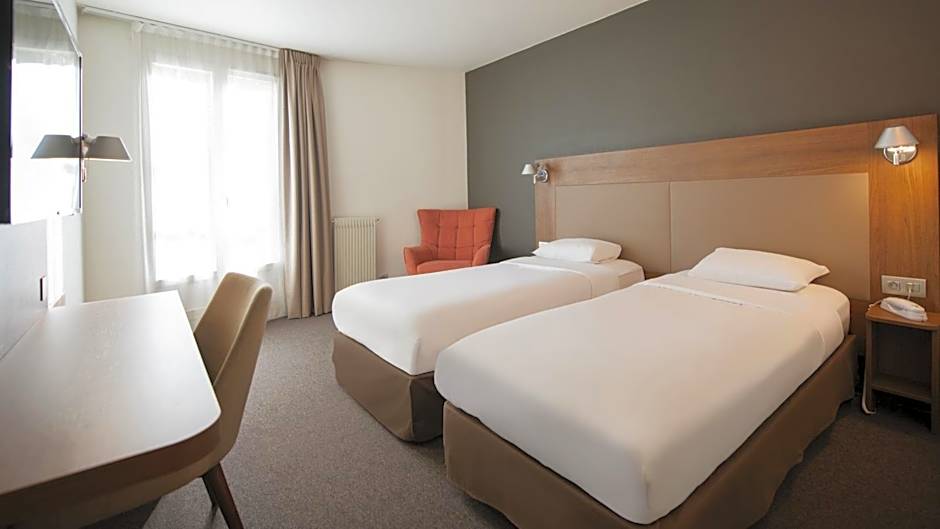 Timhotel Chartres Cathedrale