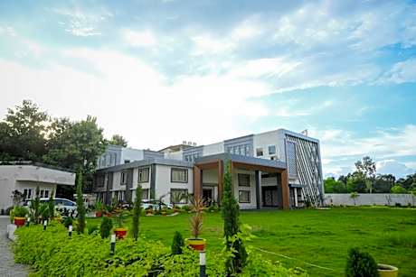 Jai Vilas Palace & Resort