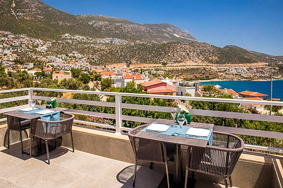 Kalkan Saray Suites Hotel