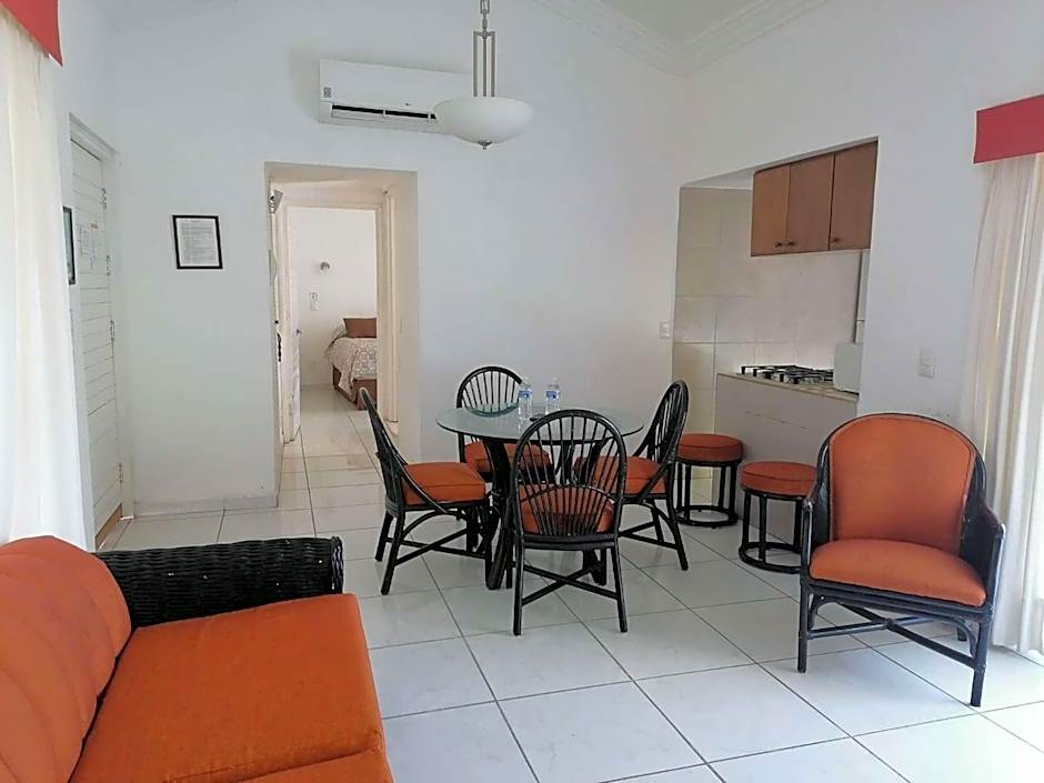 Villas del Palmar Manzanillo with Beach Club