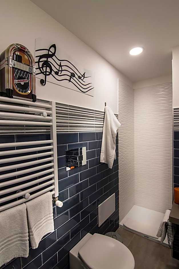 Ad Hoc Rooms
