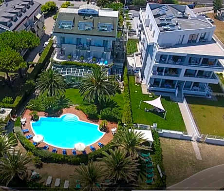 Two-Bedroom Apartment with Sea View