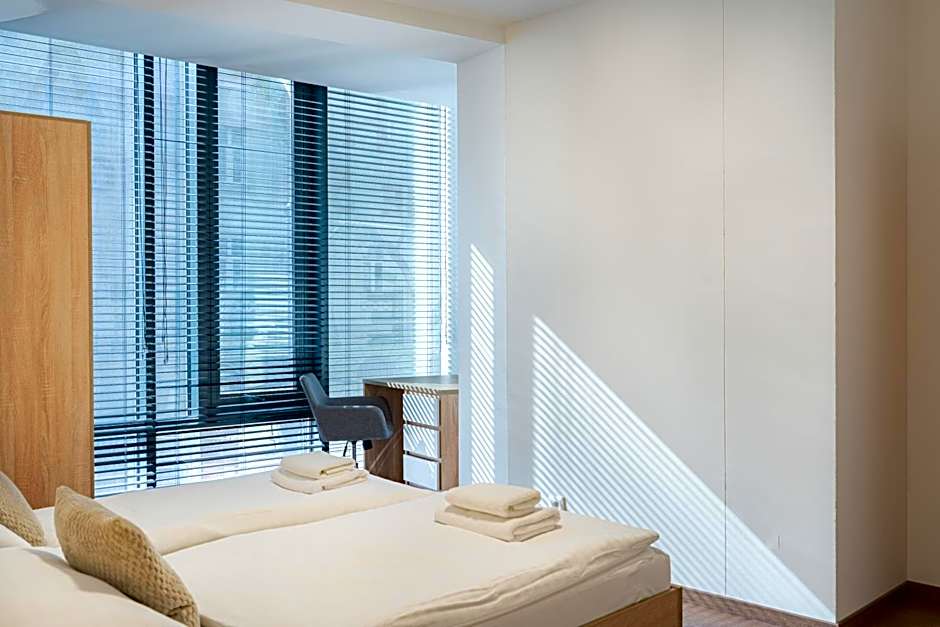 Metropolitan Star Apart Hotel