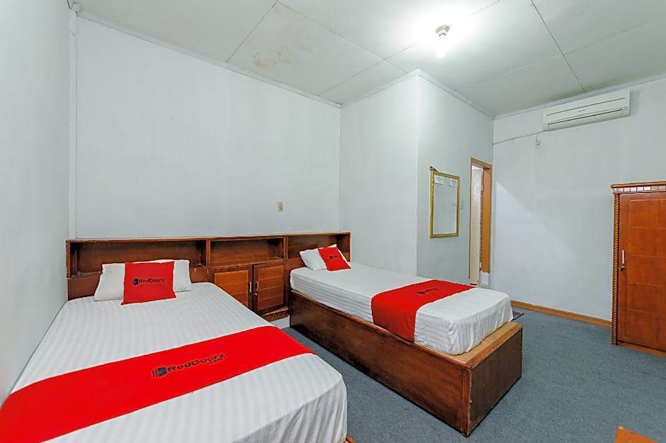 RedDoorz Syariah @ Panglima Nyak Makam Aceh 2