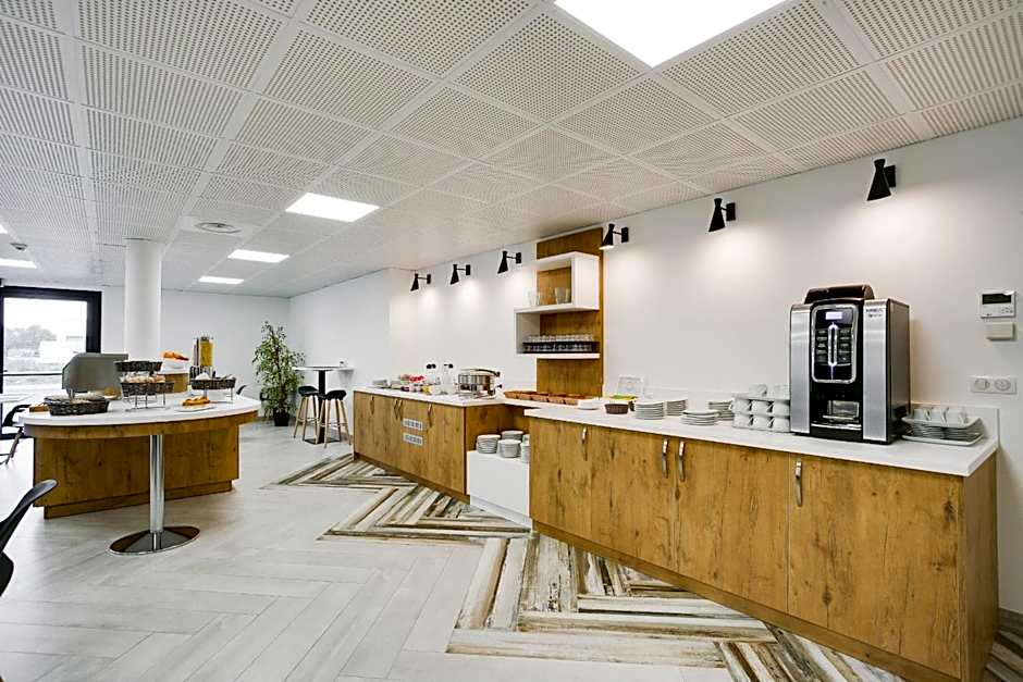 Brit Hotel Confort Loches