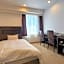 Platon Hotel Yokkaichi