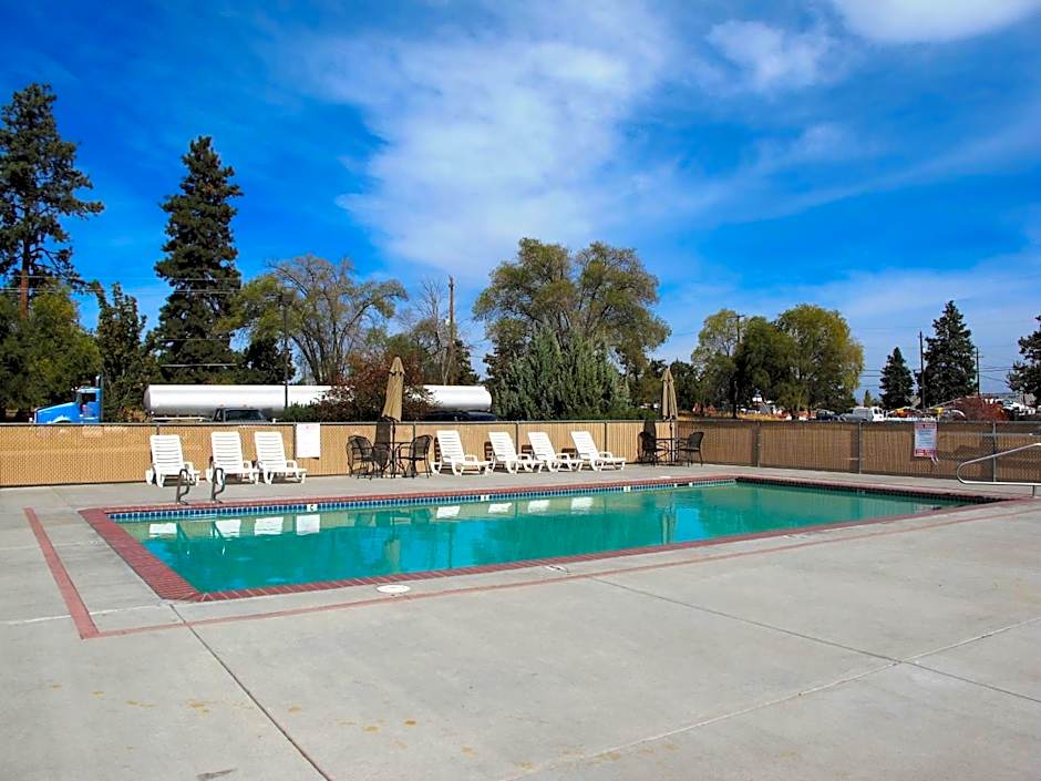 Sugarloaf Mountain Motel