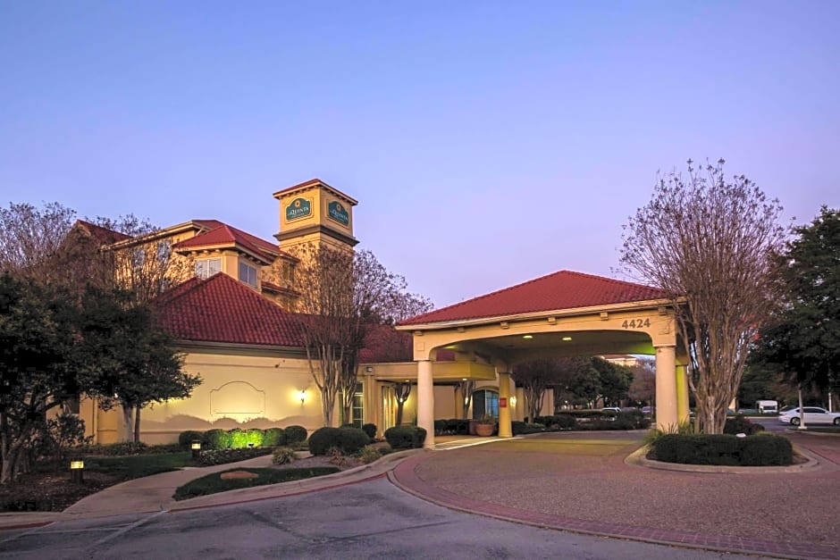 La Quinta by Wyndham Austin Southwest