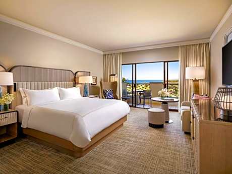 Fairmont Gold Premium King Room with Ocean View
