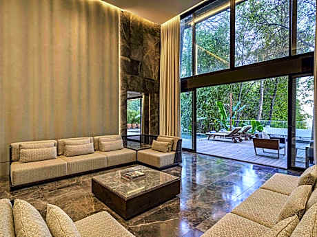 Villa with Garden View