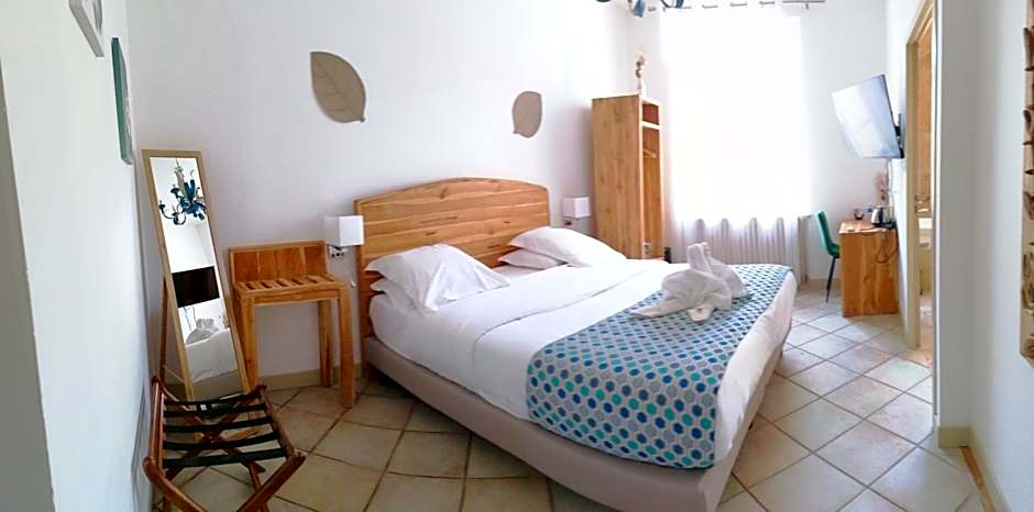 DOMAINE DE LA NERTHE- HOTEL PROVENCE MEDITERRANEE