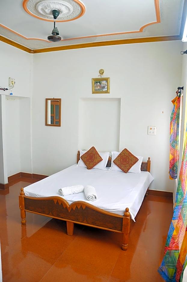 Gajanand Guest House