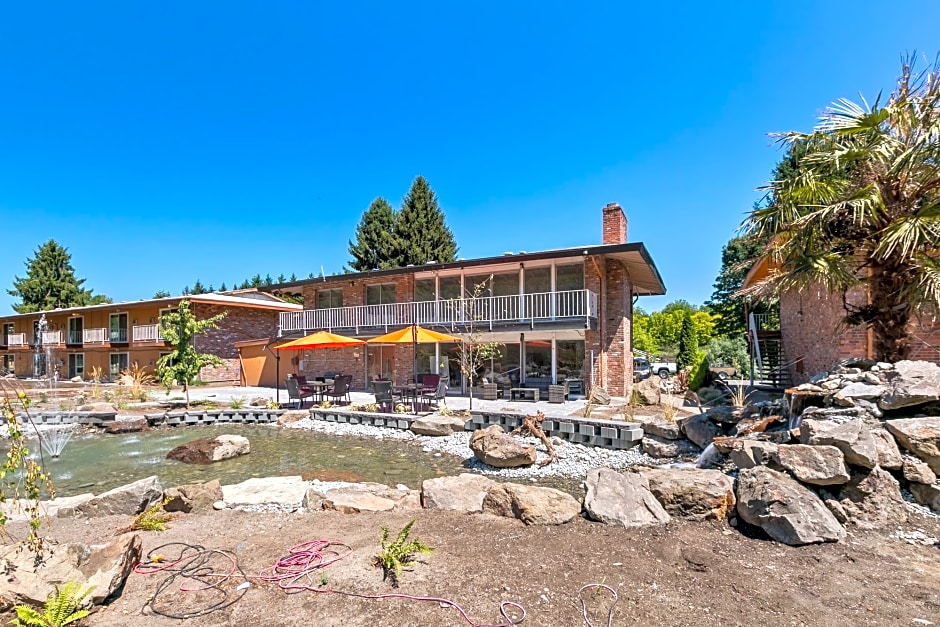 Sunrise Garden Suites