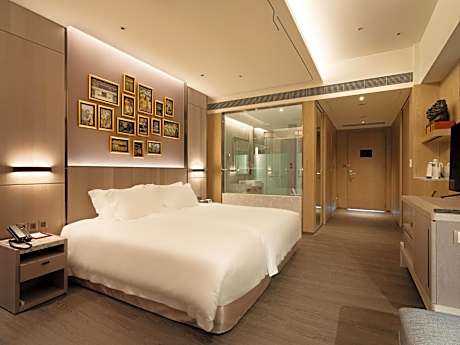 Brother Elephants-themed Double Room