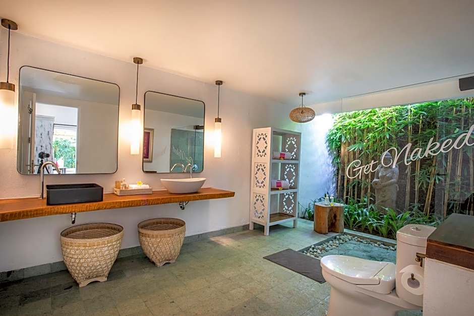 PinkPrivate Sanur - for Cool Adults Only