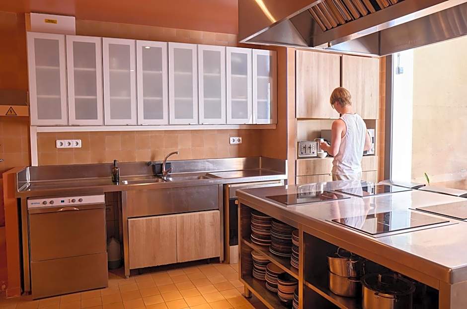 Latroupe Poblenou Beach