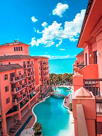 Jurerê Beach Village - Flat na Praia