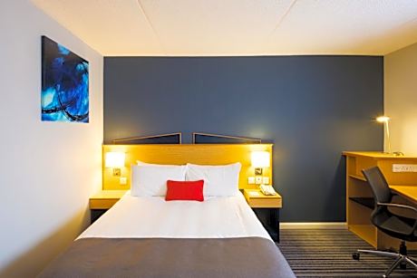 Standard Double Room with Free Hot Breakfast - Accessible