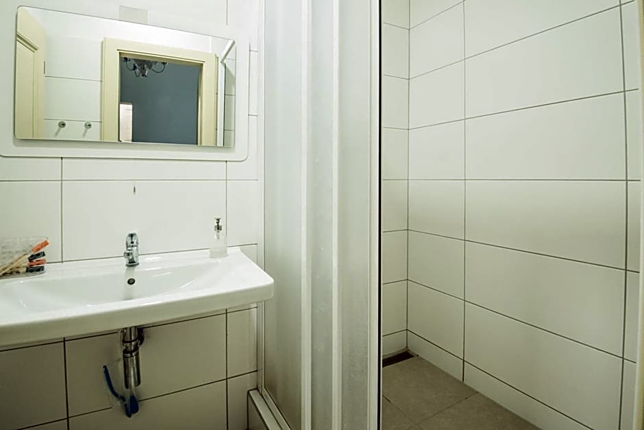 Charles Bridge Hostel & Apartments