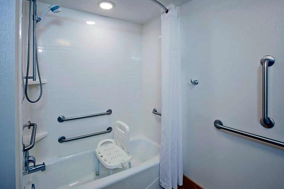 Hampton Inn Duluth-Canal Park