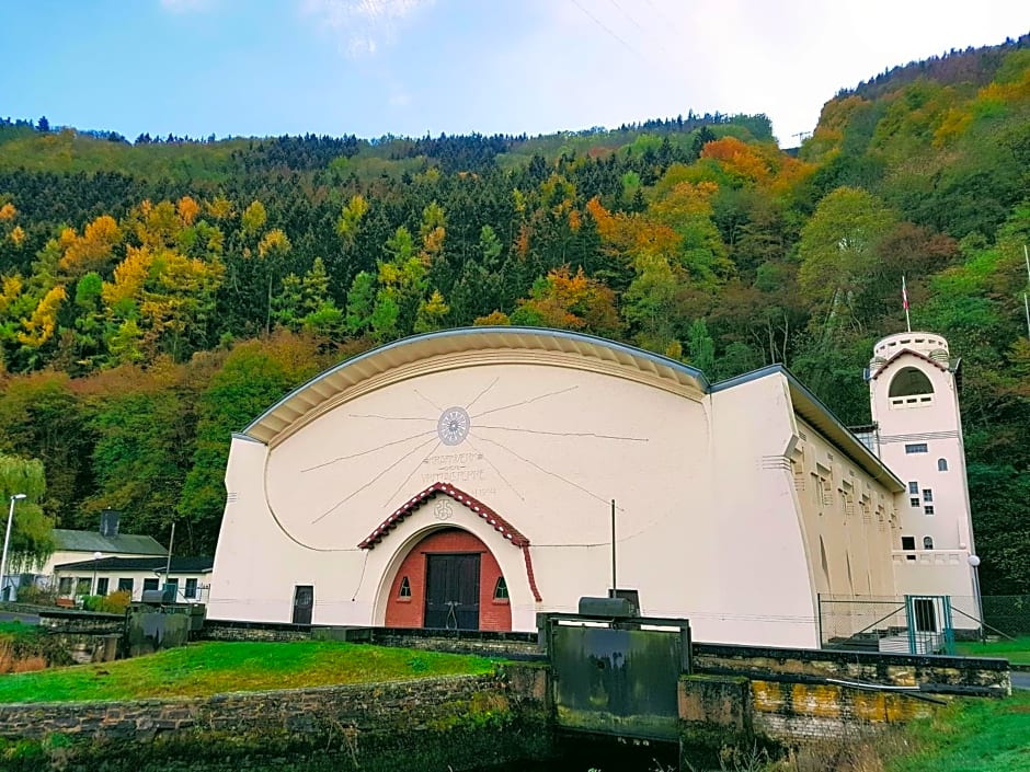 Gasthof Burg Hausen