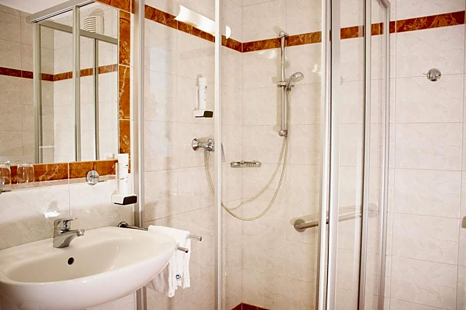 Landhotel Post Ebensee am Traunsee ***S