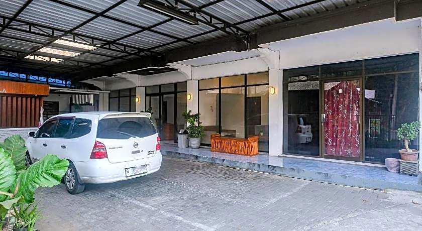 OYO 2519 Mayang Garini